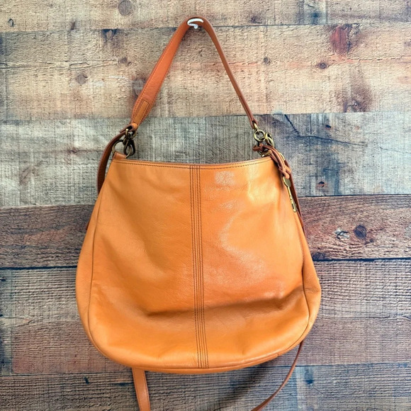 Fossil Jolie’s Hobo Bag - Picture 4 of 15